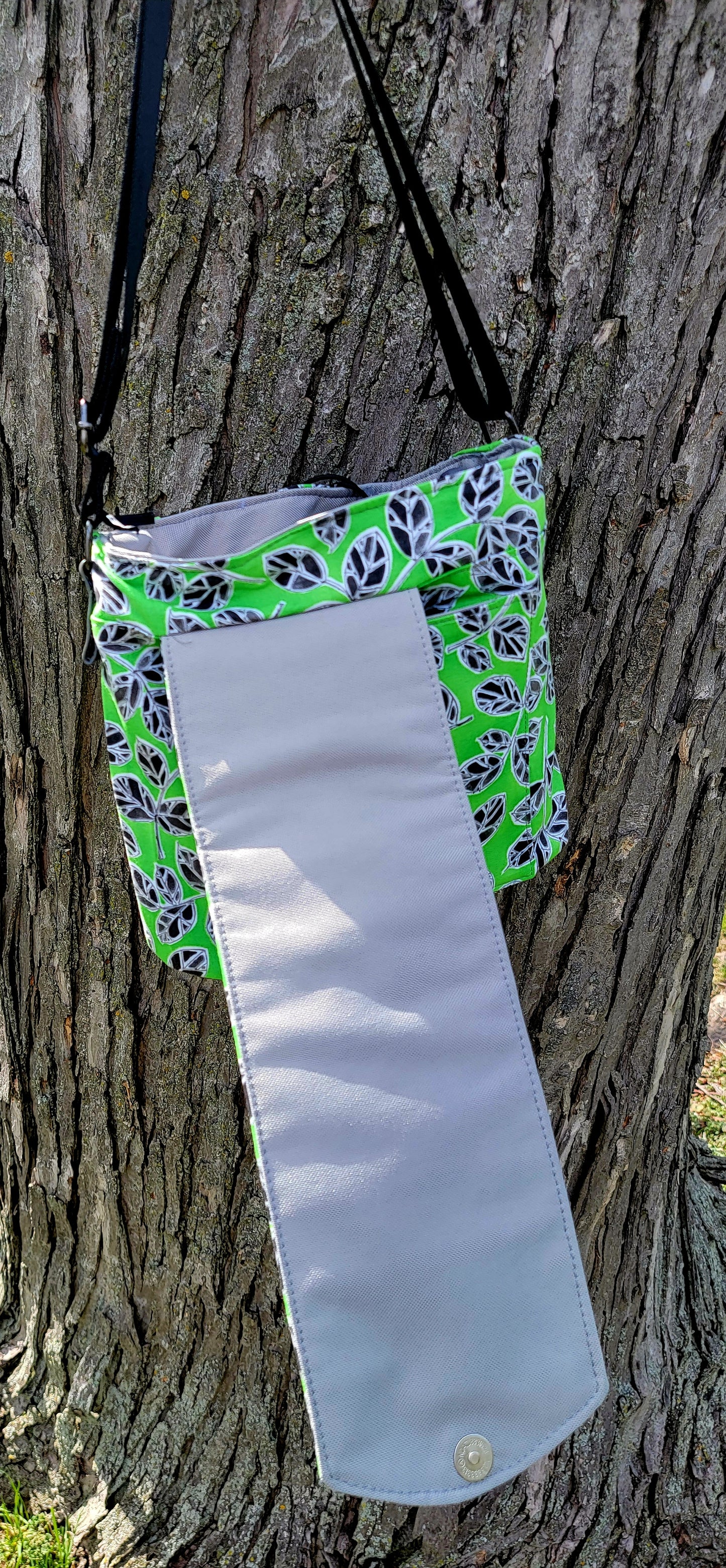 Large Plant Purse Green with Black Leaves