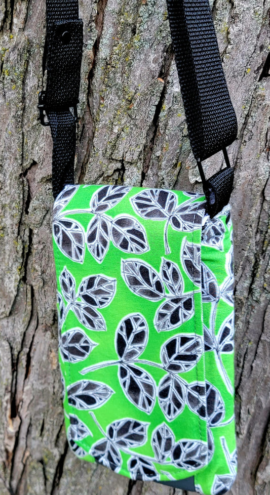 Small Plant Purse Green with Black Leaves